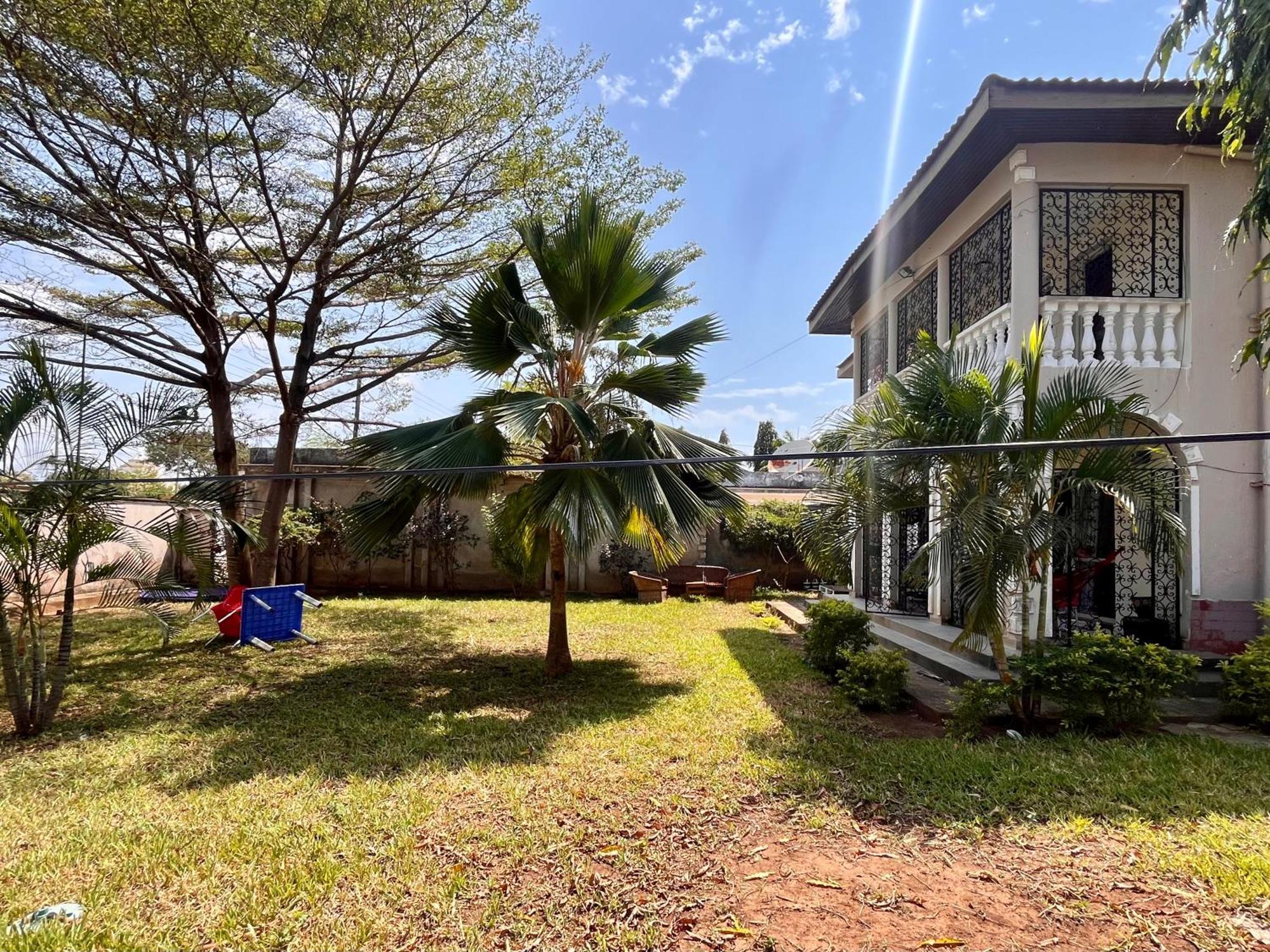 Akogo House - Bnb , Hostel, Backpackers & Volunteer Center Mombasa Exteriér fotografie