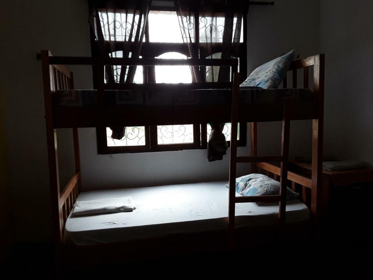 Akogo House - Bnb , Hostel, Backpackers & Volunteer Center Mombasa Exteriér fotografie