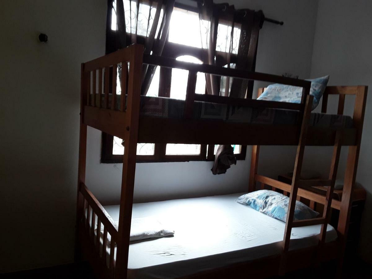 Akogo House - Bnb , Hostel, Backpackers & Volunteer Center Mombasa Exteriér fotografie
